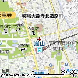 京都府京都市右京区嵯峨天龍寺造路町15周辺の地図