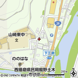 兵庫県宍粟市山崎町三津400-1周辺の地図