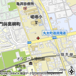 京都府京都市右京区嵯峨釈迦堂大門町41周辺の地図