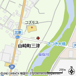 兵庫県宍粟市山崎町三津108-1周辺の地図