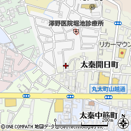 京都府京都市右京区太秦開日町27-32周辺の地図