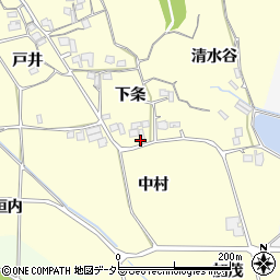京都府亀岡市稗田野町鹿谷下条32周辺の地図
