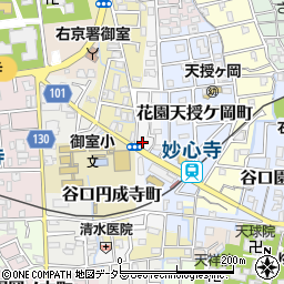京都府京都市右京区花園円成寺町10-2周辺の地図