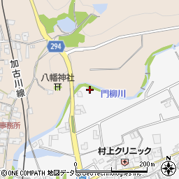 兵庫県西脇市黒田庄町岡305周辺の地図