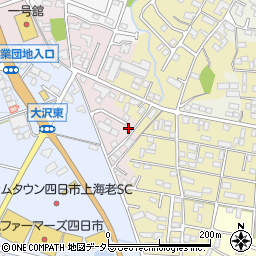 三重県四日市市小牧町2715-13周辺の地図