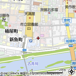 岡山県津山市新魚町28周辺の地図