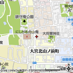 シャイニングテラス西賀茂周辺の地図