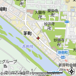 岡山県津山市茅町周辺の地図