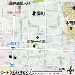 岡山県津山市北園町11周辺の地図