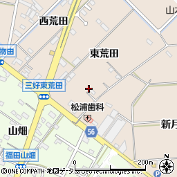 愛知県みよし市三好町東荒田周辺の地図