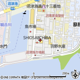 秋山商店周辺の地図