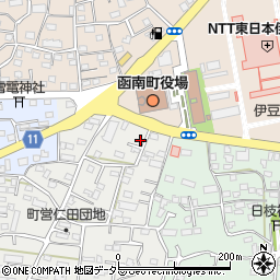 静岡県田方郡函南町仁田742-1周辺の地図