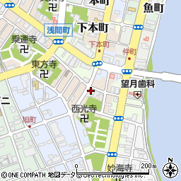 静岡県沼津市下小路町28周辺の地図