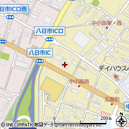 滋賀県東近江市中小路町551周辺の地図