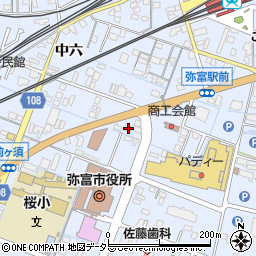 愛知県弥富市鯏浦町中六98周辺の地図