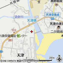 千葉県鴨川市天津183-1周辺の地図