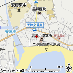 天津小湊公民館周辺の地図