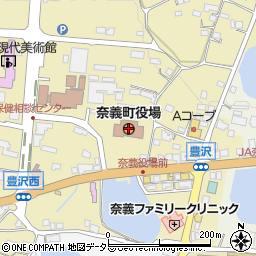 奈義町役場周辺の地図
