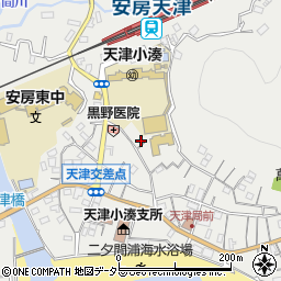 千葉県鴨川市天津1143-3周辺の地図