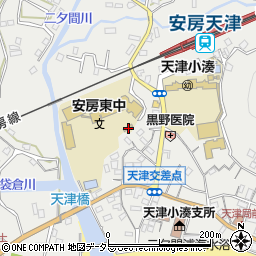 千葉県鴨川市天津1026周辺の地図