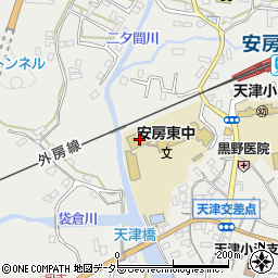 千葉県鴨川市天津1056周辺の地図