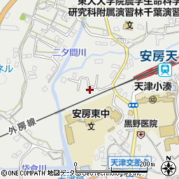 千葉県鴨川市天津1034-7周辺の地図