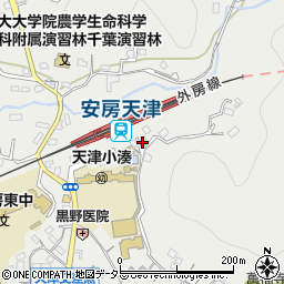 千葉県鴨川市天津979周辺の地図