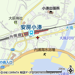 小湊駅前周辺の地図
