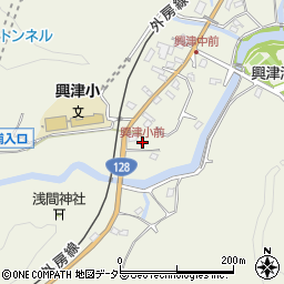 興津小前周辺の地図