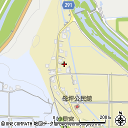 兵庫県丹波市柏原町母坪221周辺の地図