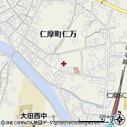 島根県大田市仁摩町仁万上本862周辺の地図