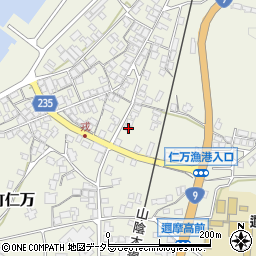 島根県大田市仁摩町仁万1417周辺の地図