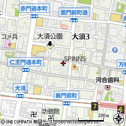 三井屋衣裳店衣裳部周辺の地図