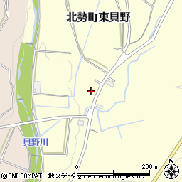 三重県いなべ市北勢町東貝野335周辺の地図