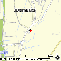 三重県いなべ市北勢町東貝野339周辺の地図