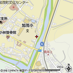 岡山県津山市加茂町塔中77周辺の地図