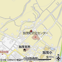 岡山県津山市加茂町塔中121周辺の地図