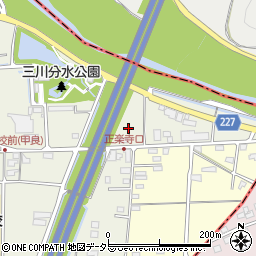 滋賀県犬上郡甲良町金屋1393周辺の地図