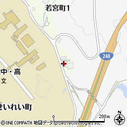 愛知県瀬戸市宝ケ丘町448周辺の地図