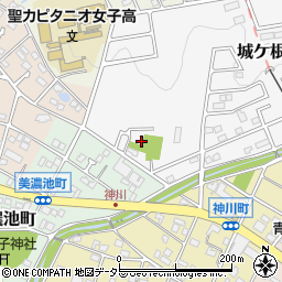 愛知県瀬戸市城ケ根町32周辺の地図