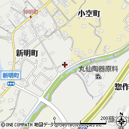 愛知県瀬戸市新明町11周辺の地図