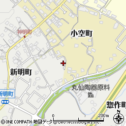 愛知県瀬戸市新明町13周辺の地図