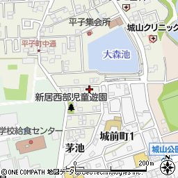 愛知県尾張旭市平子町中通122周辺の地図