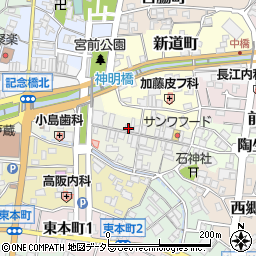 愛知県瀬戸市末広町2丁目11周辺の地図