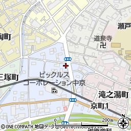 愛知県瀬戸市東十三塚町52周辺の地図