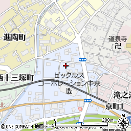 愛知県瀬戸市東十三塚町67周辺の地図