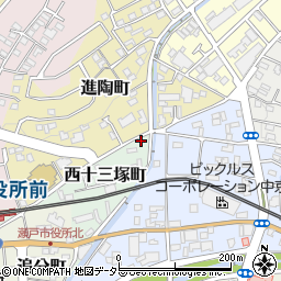 愛知県瀬戸市西十三塚町12周辺の地図