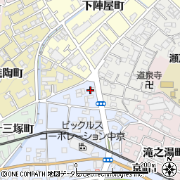 愛知県瀬戸市東十三塚町57周辺の地図