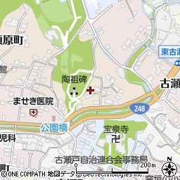 愛知県瀬戸市藤四郎町31周辺の地図