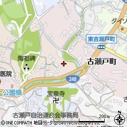 愛知県瀬戸市藤四郎町26周辺の地図